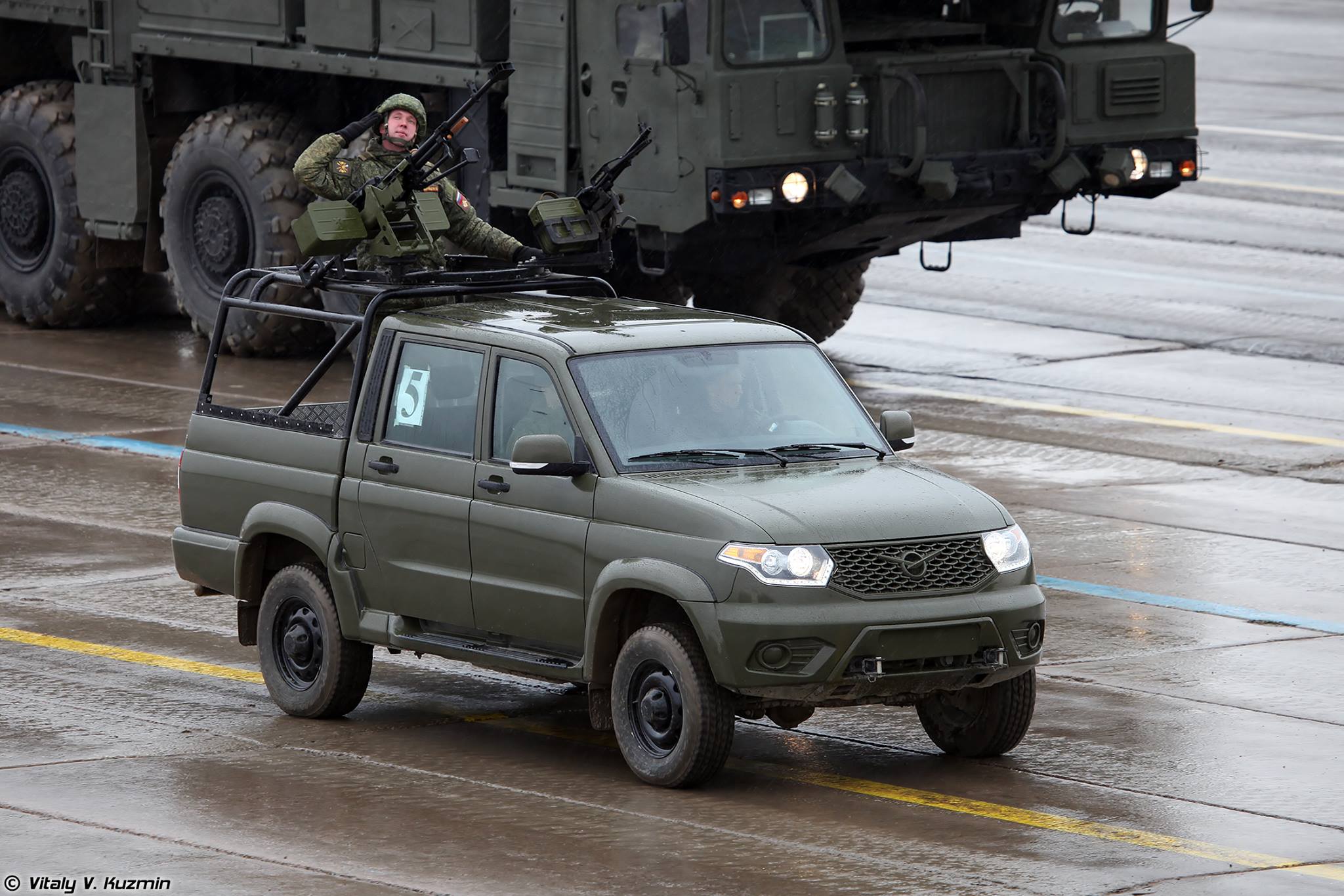 УАЗ Патриот пикап военный