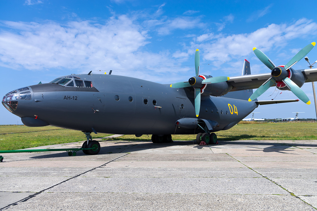 Ан 12 н. АН-12 ВТА. АН-12 военно-транспортный самолёт. АН-12 Cub. АН 12 БК ВТА.