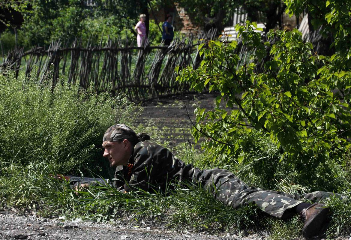 Под славянском. Война в Украине без прикрас. Отряд Игоря Стрелкова в Славянске. Расстреляли штаб АТО под Славянском 2014 год. Фото Украина без прикрас.