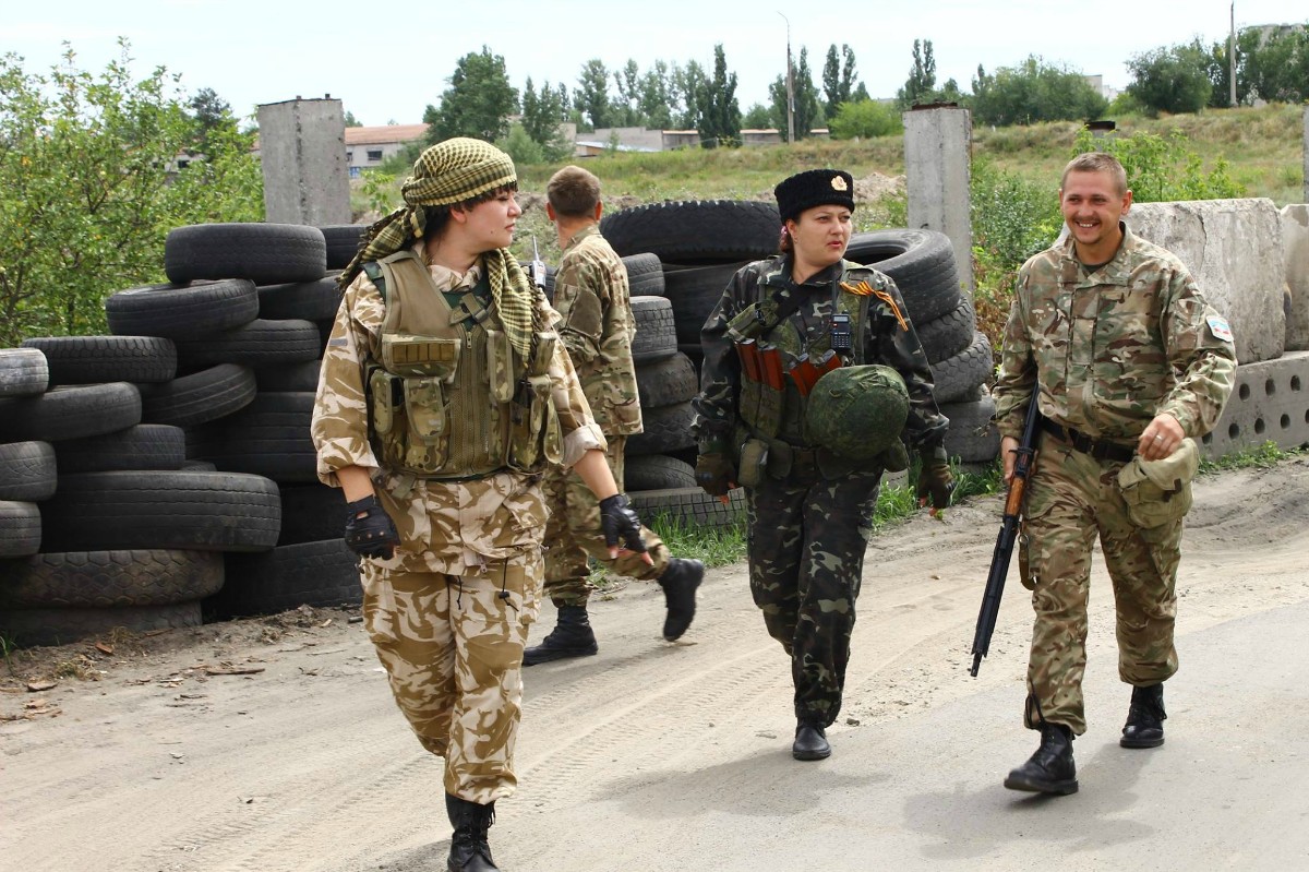 Военхроника новости последние. Форма ополченцев. Военная форма ополченцев. Форма ополченцев Донбасса. Камуфляж ополченцев.