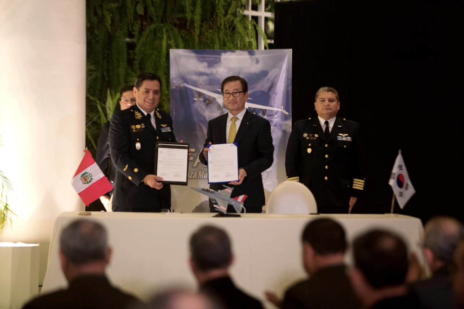 祕魯國防部和SEMAN Peru公司:與南韓KAI航太公司簽
