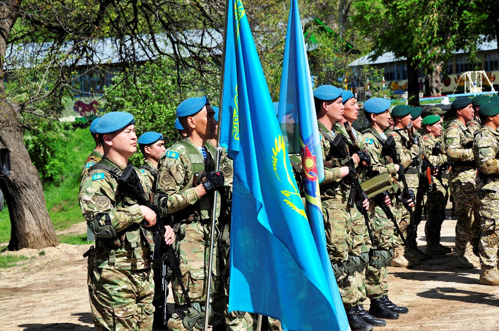 Вооруженный казахстан. Военная разведка Казахстана. Спец войска Казахстана. Разведчик Казахстан. Силы ОДКБ.